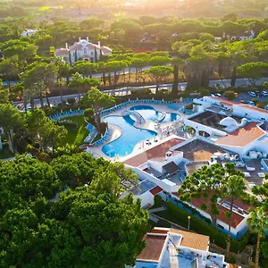 https://four-seasons-country-club.hotelaalgarve.com