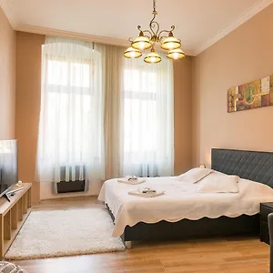 https://apartment-libusina-karlovy-vary.karlovyvary-hotels.com