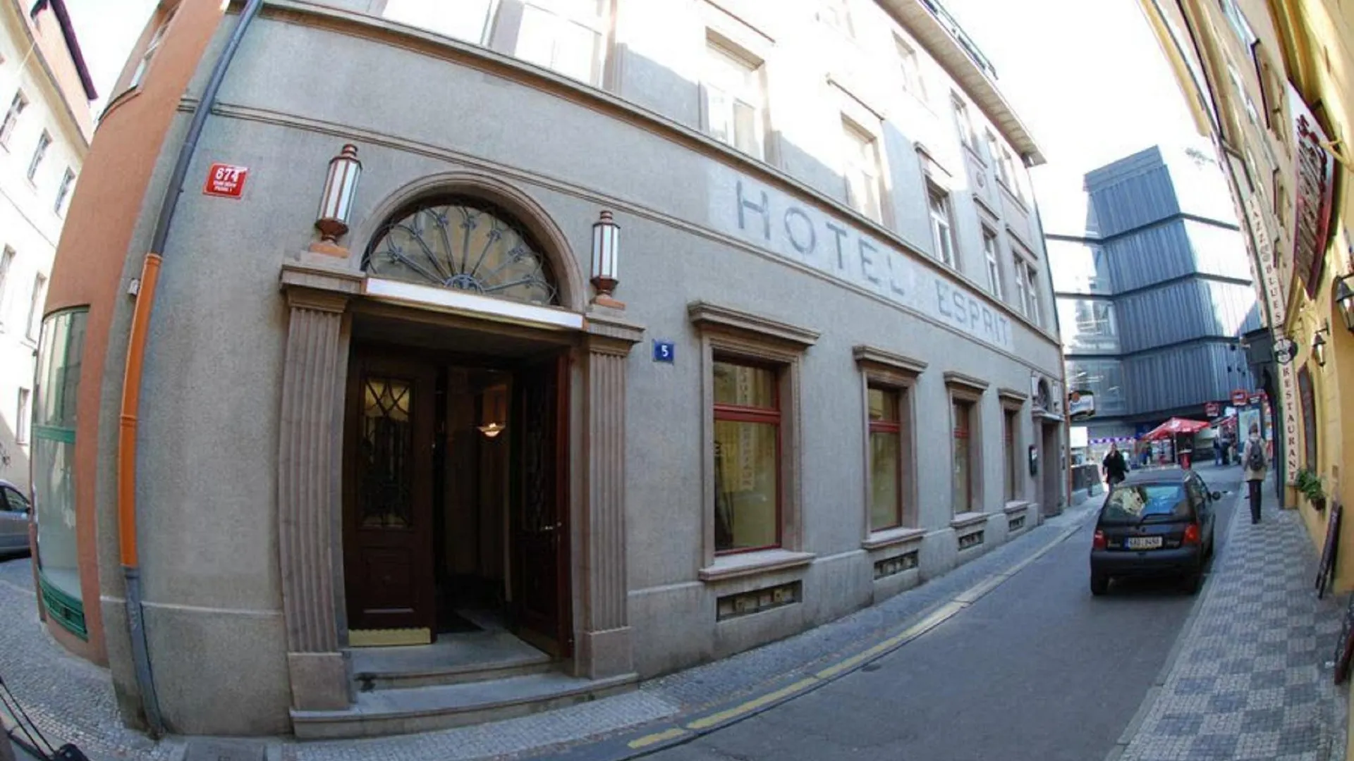 Ea Hotel Royal Esprit Praga 4*,