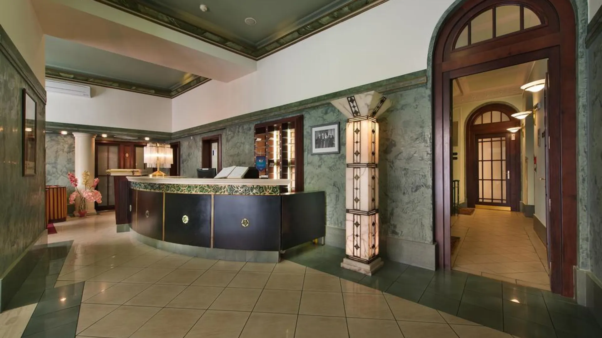 ****  Ea Hotel Royal Esprit Praga Czechy