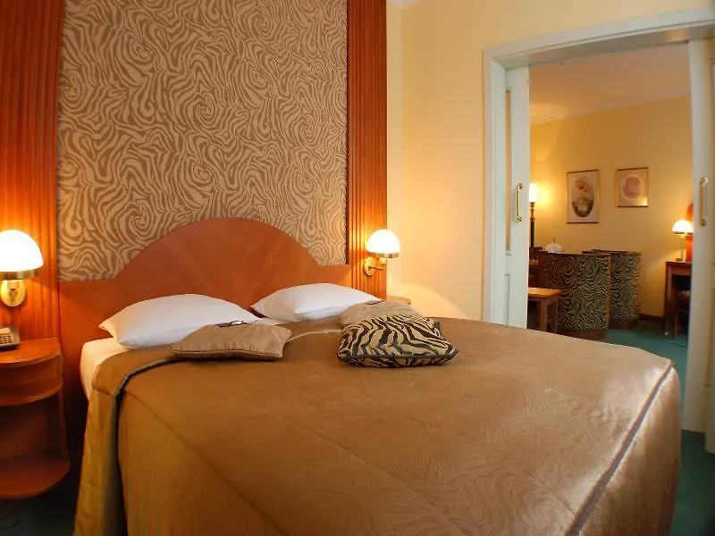 Ea Hotel Royal Esprit Praga