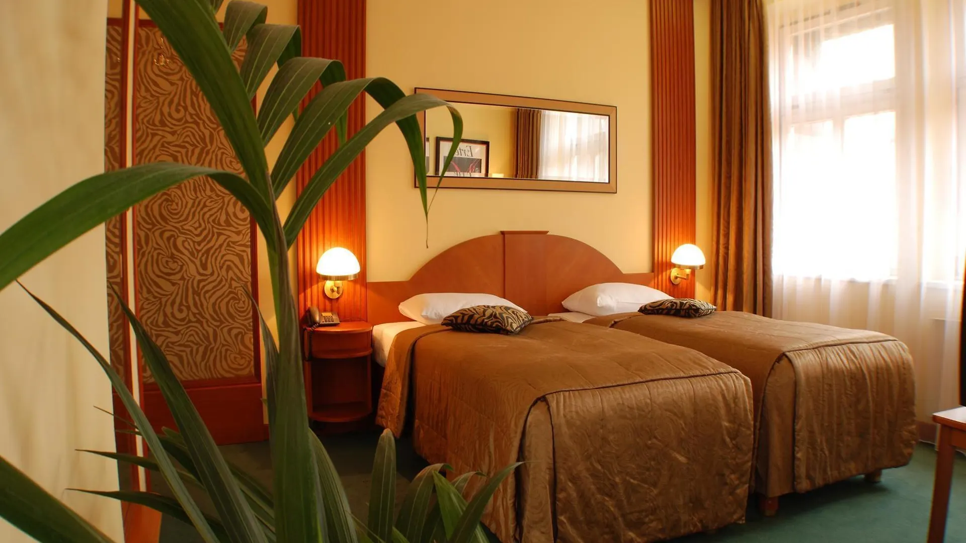 ****  Ea Hotel Royal Esprit Prague Czech Republic