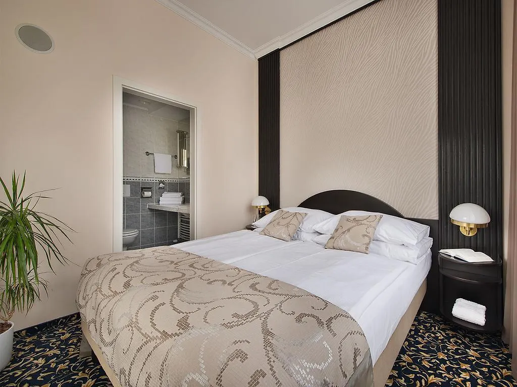 ****  Ea Hotel Royal Esprit Prague Czech Republic